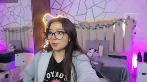 Snapshot of andrea_tay1 chatting on July 2026 11:52:02 AM andrea_tay1 online show from July 2026 11:52:02 AM