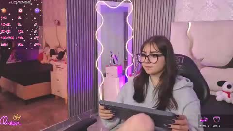 Snapshot of andrea_tay1 chatting on August 2026 07:38:01 PM andrea_tay1 online show from August 2026 07:38:01 PM