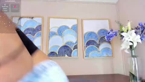 Andrea Zoelins online show from November 2025 01:11:01 PM