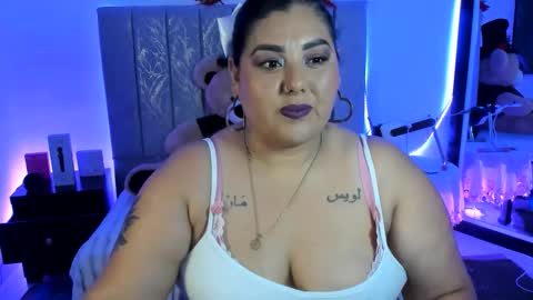 andreaakinky online show from December 2025 08:09:01 AM