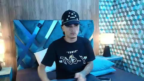 Andreao online show from August 2026 11:09:02 PM
