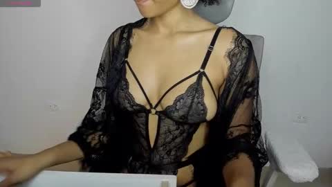 Andrea  online show from October 2025 11:22:02 AM