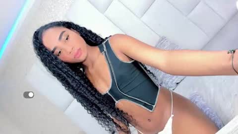 Snapshot of andreayano chatting on November 2025 05:50:01 AM andreayano online show from November 2025 05:50:01 AM