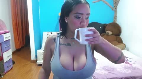 Snapshot of andrebigboobs chatting on February 2026 11:55:02 PM Andre online show from February 2026 11:55:02 PM