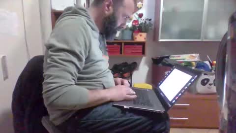 Snapshot of andrecool979 chatting on February 2026 07:50:01 AM Andre online show from February 2026 07:50:01 AM