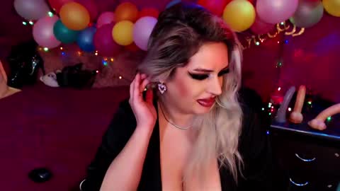 andreeajj online show from February 2025 10:00:02 PM