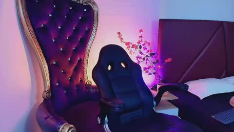 andreew_style_ online show from April 2026 04:44:02 PM