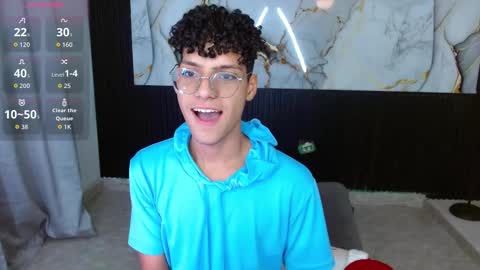 Snapshot of andreh_hot chatting on November 2025 12:35:01 AM Andreh online show from November 2025 12:35:01 AM