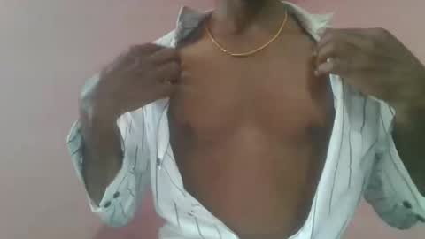 andres01_ online show from April 2026 12:21:02 PM