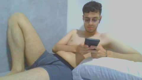 andres129494 online show from November 2025 11:41:01 PM