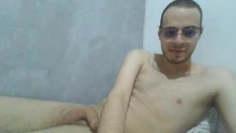 andres129494 online show from February 2026 01:32:01 AM