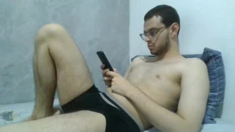 Snapshot of andres129494 chatting on April 2026 02:15:02 AM andres129494 online show from April 2026 02:15:02 AM