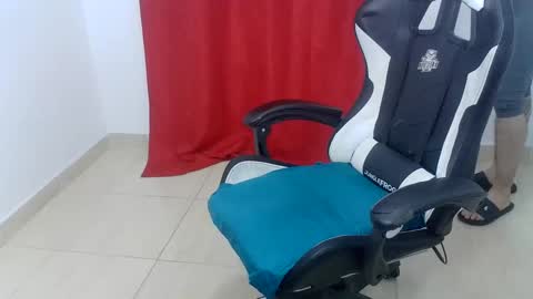 andres180950734 online show from September 2025 12:32:02 AM