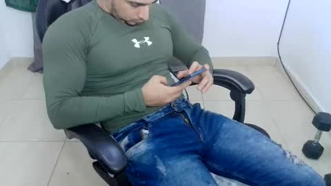 andres180950734 online show from February 2026 12:10:01 AM