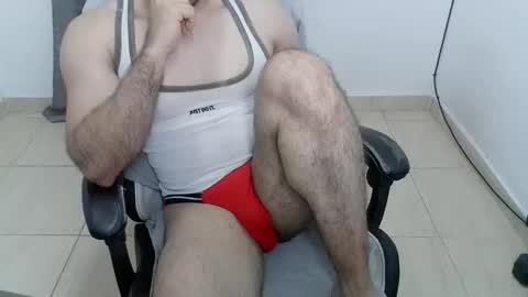 Snapshot of andres180950734 chatting on April 2026 12:35:02 AM andres180950734 online show from April 2026 12:35:02 AM