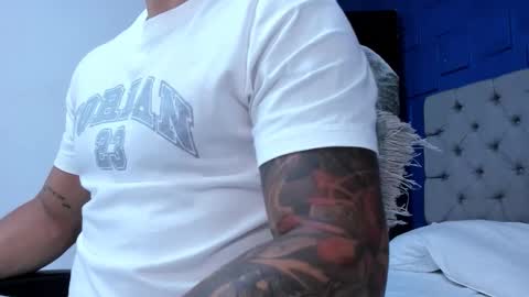 insta andres clark  online show from September 2025 05:18:02 PM