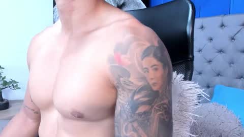 insta andres clark  online show from October 2025 05:58:02 PM