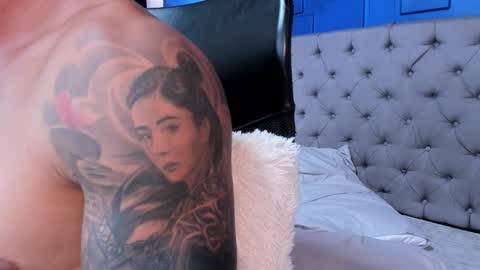 insta andres clark  online show from November 2025 06:18:02 PM