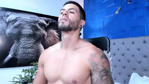 insta andres clark  online show from December 2025 05:40:02 PM