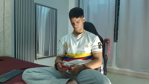 andres_stud online show from September 2025 04:28:02 AM