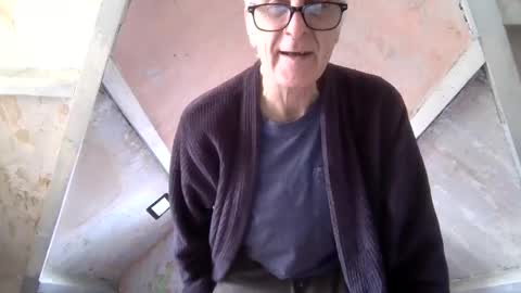 Andrew online show from April 2026 12:38:02 PM