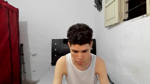 andrew_2811 online show from January 2026 12:15:02 AM