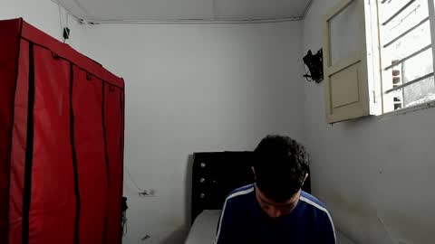 andrew_2811 online show from May 2026 05:51:02 PM
