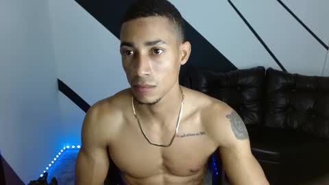 Snapshot of andrew_ag chatting on September 2025 03:00:02 PM Andrew G online show from September 2025 03:00:02 PM