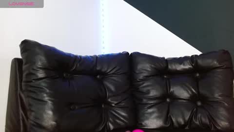 Snapshot of andrew_ag chatting on September 2025 11:37:01 AM Andrew G online show from September 2025 11:37:01 AM