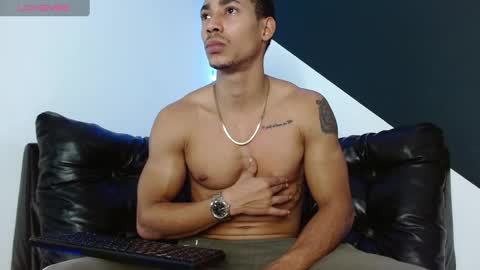 Snapshot of andrew_ag chatting on September 2025 01:49:01 PM Andrew G online show from September 2025 01:49:01 PM