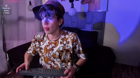 andrew_angels online show from November 2025 01:13:01 PM