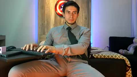 Snapshot of andrew_elliot chatting on September 2025 06:34:01 AM Andrew online show from September 2025 06:34:01 AM