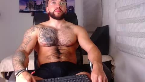 andrew_holden__ online show from November 2025 11:48:01 PM