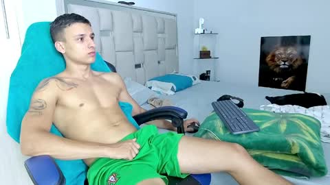 Andrew online show from April 2026 12:41:01 AM