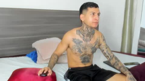 andrew_sanders69 online show from November 2025 03:32:02 AM