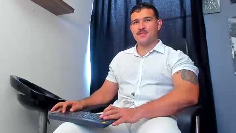 Snapshot of andrewdiaz_ chatting on July 2026 09:39:01 PM Andrew Diaz online show from July 2026 09:39:01 PM