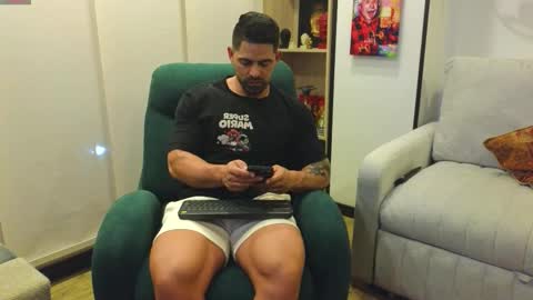 Andrew online show from February 2026 01:54:01 AM