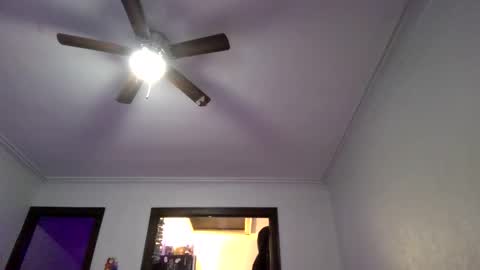 Snapshot of andrewgennie chatting on April 2026 05:32:01 AM andrewgennie online show from April 2026 05:32:01 AM