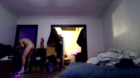 Snapshot of andrewgennie chatting on May 2026 02:41:01 AM andrewgennie online show from May 2026 02:41:01 AM