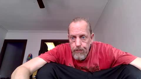 Snapshot of andrewgennie chatting on May 2026 04:14:01 PM andrewgennie online show from May 2026 04:14:01 PM