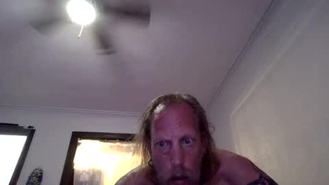 Snapshot of andrewgennie chatting on July 2026 01:30:01 AM andrewgennie online show from July 2026 01:30:01 AM