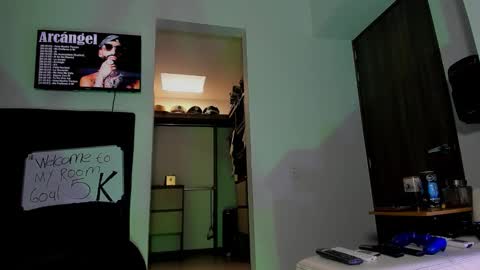 Andrew Johnson online show from October 2025 05:58:02 PM