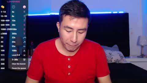 andrewmhilton_ online show from January 2025 05:26:02 AM