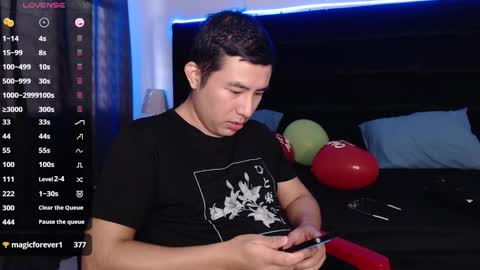 andrewmhilton_ online show from February 2025 10:43:01 PM