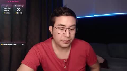 andrewmhilton_ online show from November 2025 06:06:02 AM