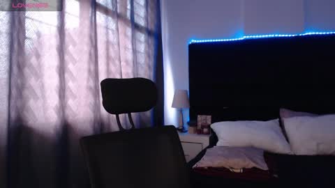 andrewmhilton_ online show from March 2026 06:45:02 PM