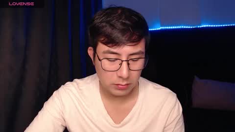 andrewmhilton_ online show from March 2026 06:08:01 AM