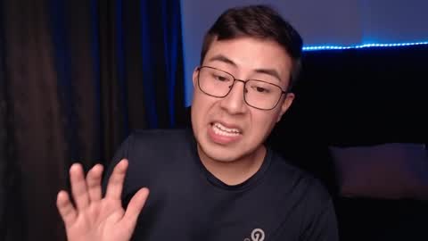 andrewmhilton_ online show from March 2026 06:52:01 AM