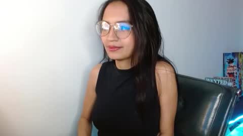 Sofia online show from September 2025 04:12:02 AM