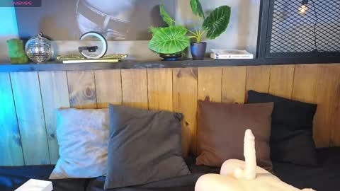 AndreWortix online show from April 2026 04:26:01 AM